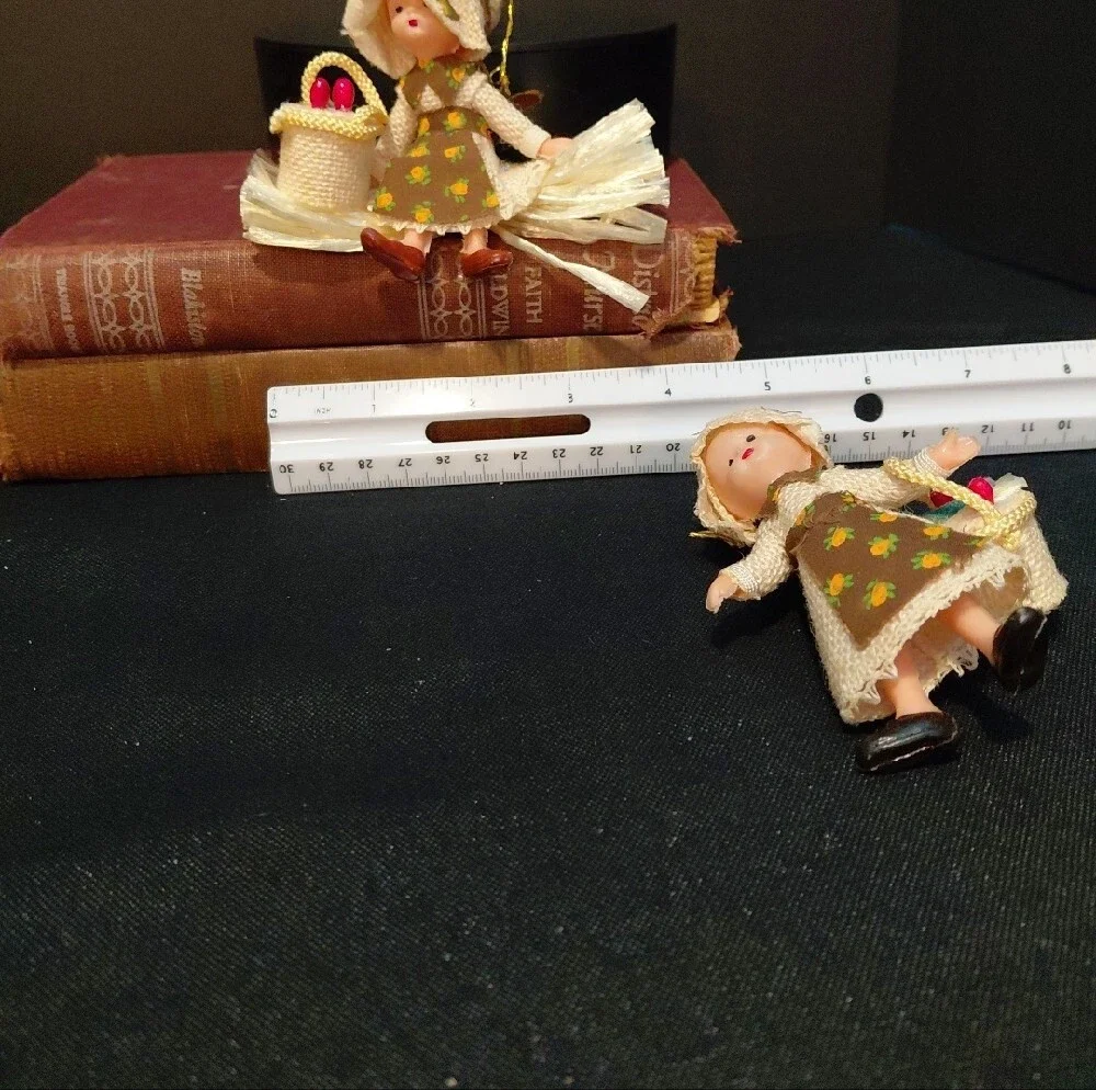 VINTAGE CELLULOID PRAIRIE ORNAMENTS